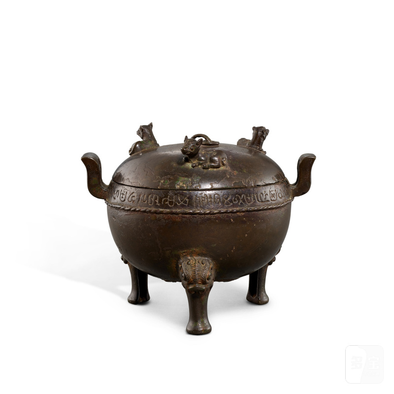 A bronze archaistic ritual food vessel and cover, ding, Song - Yuan dynasty | 宋至元 青銅仿古圓鼎
